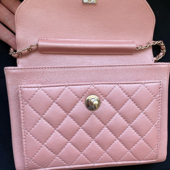 Chanel Pink Iridescent Calfskin smart  crossbody - Picture 10 of 16